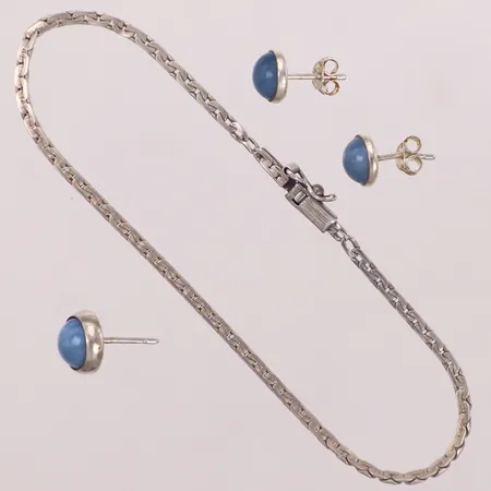 3 örhängen med blå stenar, Armband, ej öppningsbart, en snurrebuss saknas, 925/1000 silver Vikt: 5,6 g