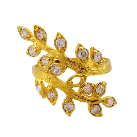 Ring, 23K guld (965/1000), vita stenar, Ø17,0 mm, bredd 2-19 mm, fint skick, stenar utan anmärkning, 1/4 baht Vikt: 3,8 g