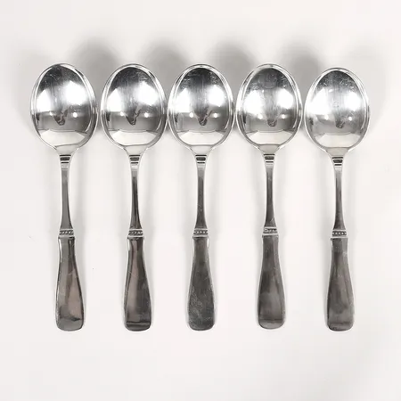 Fem matskedar, modell Uppsala, MGAB, Lidköping, 1964, längd 18,5cm, smärre slitage, silver. Vikt: 256 g