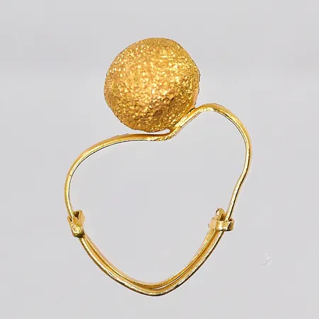 Ring, defekt, ställbar storlek, 21K Vikt: 1,7 g