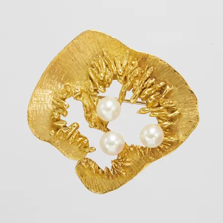 Brosch med odlade saltvattenpärlor, 42,5x43,9mm, 18K Vikt: 17,9 g