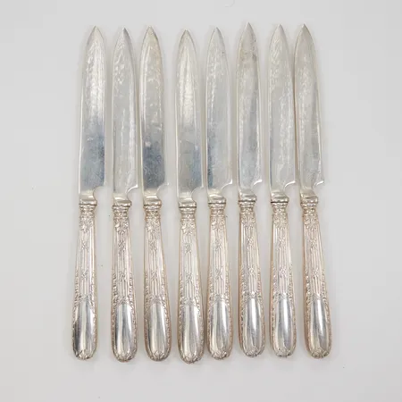 8 Knivar, modell Louis XVI, ca 171mm, monogramgravyr, CGH, Silver 830/1000 Vikt: 298 g