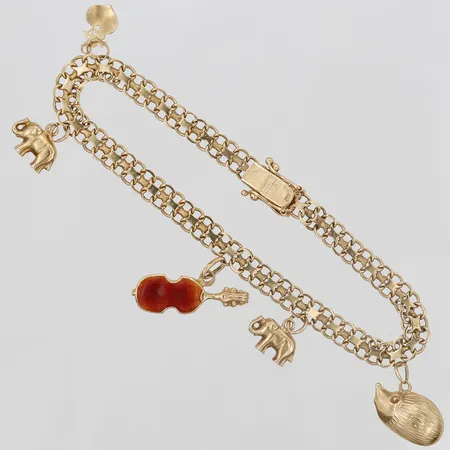 Berlockarmband med fem berlocker, X-länk, längd: 20 cm, bredd: 6 - 22 mm, 18K guld. Vikt: 12,7 g