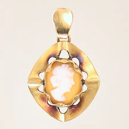 Hänge med camé, 25x16mm, 18K  Vikt: 1,3 g