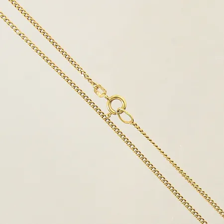Kedja Pansar, längd 71,5cm, bredd 2mm, svensk importstämpel, lagad länk, 18K  Vikt: 7,6 g