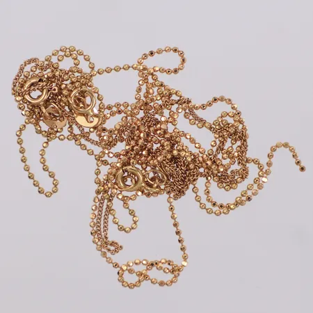 Diverse kedjor, defekt, 18K  Vikt: 7 g