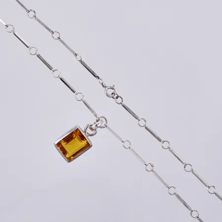 Collier med guld sten, längd: ca 43cm, bredd: ca 1,5-27mm, 925/1000 silver  Vikt: 12,1 g