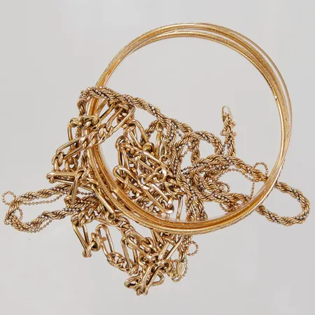 2 Kedjor + 3 Armringar, skadad/defekt/av, 18K  Vikt: 42,6 g