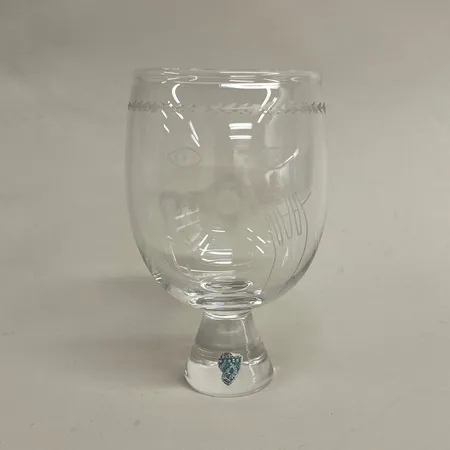 Vas på fot, höjd 12cm, bredd 70mm, graverad kvinnodekor, Sven Palmqvist (1906-1984), signerad Orrefors, 1956 HG, etikettmärkt, klarglas Skickas med paket.