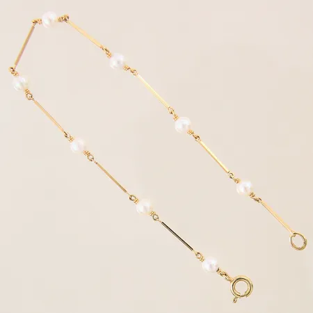  Armband med odlade pärlor, längd 19,5cm, bredd 0,7-4mm, bucklig, 18K  Vikt: 2,9 g