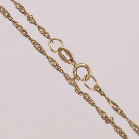 Kedja singapore, längd 58cm, bredd 0,8mm, 18K  Vikt: 2,4 g