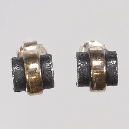 Ett par Örhängen tvåfärgade 6x7mm silver 925/1000 Vikt: 1,9 g