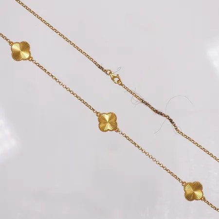 Collier, 44,5cm, bredd 1,9-12,8mm, hårtrassel, OBS ej märkesdesign, 21K  Vikt: 9,8 g
