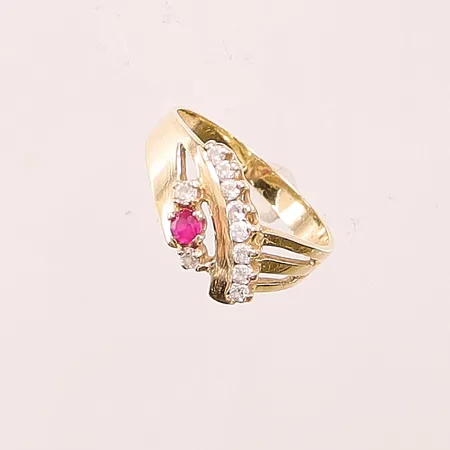 Ring, röda och vita stenar, Ø17, 14K, 2,9g.