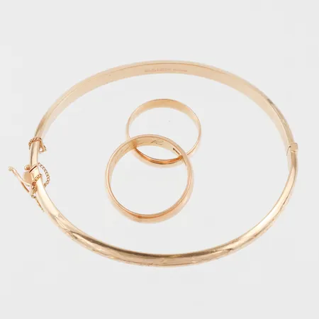 Trasigt guld, 18k. Vikt: 15,5 g