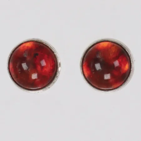 Ett par örhängen, bärnsten, 8mm, silver Vikt: 1,1 g