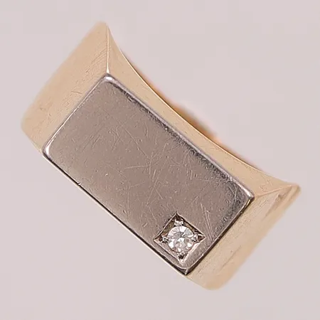 Ring, Ø18¾, bredd:8mm, diamant ca 0,03ct, 18K 4,3g.