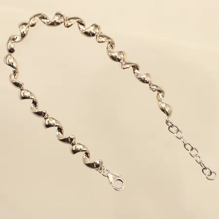 Armband, längd 18-21cm, bredd 7mm, 925/1000 silver  Vikt: 15,9 g