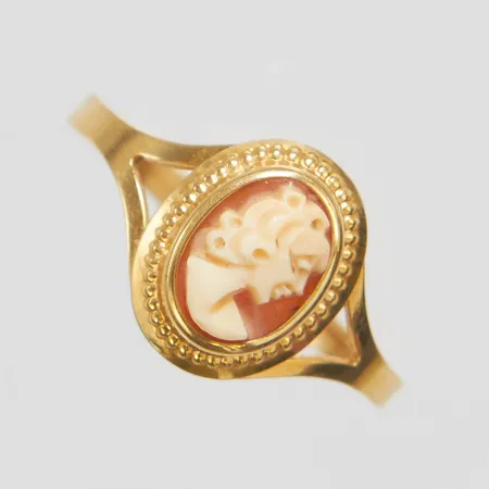 Ring, camé, stl 17¼, bredd 1,5-11mm, 18K Vikt: 1,3 g