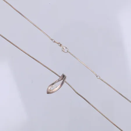 Kedja, kantig Ormlänk, 40/45cm, hänge vit sten20mm, 925/1000 silver Vikt: 6,6 g