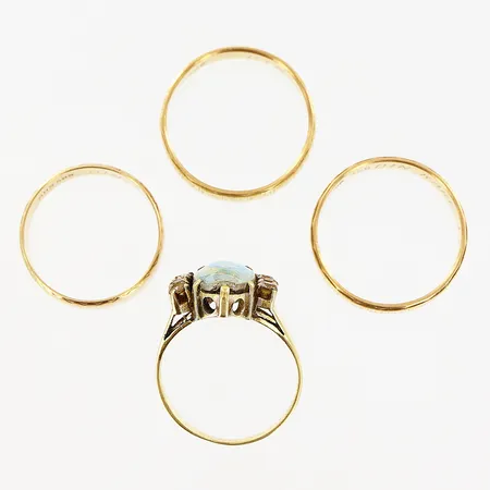 4 ringar, stenar, mönster, gravyr, defekter, 14K. Bruttovikt: 14,6gram.  Vikt: 14,6 g