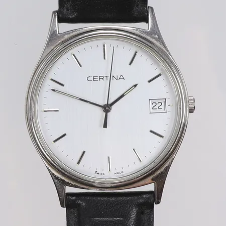 Herrur Certina Ø33mm, ref nr EOL-1086/1186 115 41A, repigt glas, slitet läderband, går ej (möjligen baatteribyte), 1990-tal 