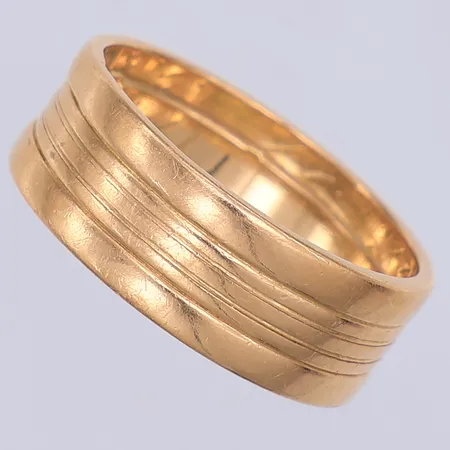 Ring, slät, 16¾, tre ringar ihoplödda, gravyr, 18K Vikt: 5,3 g