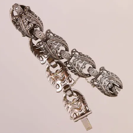 Armband, ca 18,5cm, bredd:17mm, markasiter, 830/1000 Silver 33,3g.
