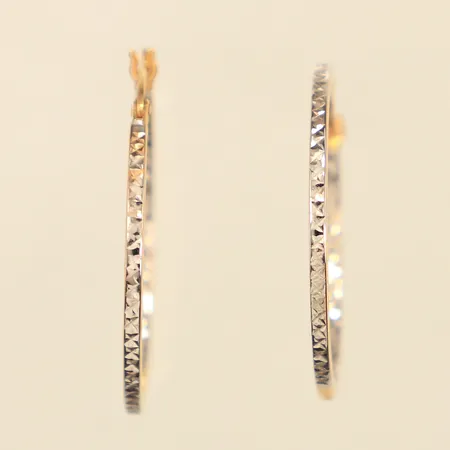 Ett par örhängen, creoler, mönsterdekor, Ø28mm, tvåfärgade, GHA, 18K Vikt: 1,9 g