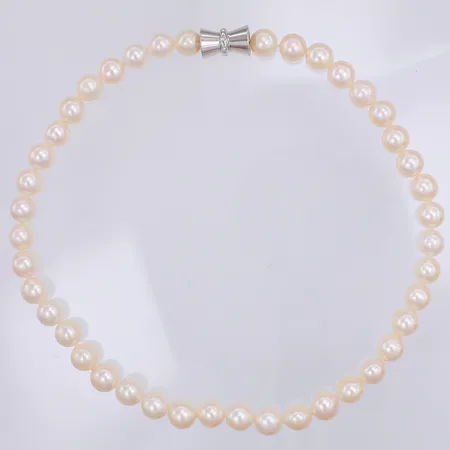 Pärlcollier, odlade med tunt lager av pärlemo, 44,5cm, Ø10mm, magnetlås i lås vita stenar Vikt: 0 g