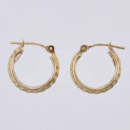 Ett par örhängen, längd: ca 1,5cm, bredd: ca 4mm, 18K Vikt: 1,8 g