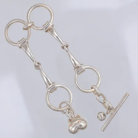 Armband, design Katarina Fallholm, betsellänk, t-lås, katt, numerad 45 av 200, Opera & Co, 925/1000 silver Vikt: 61,2 g