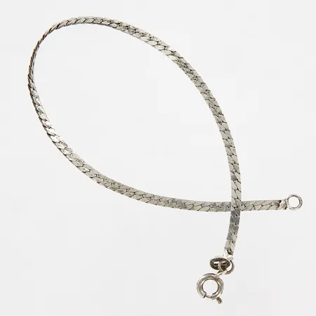 Armband, 18cm, bredd 2mm, halvstelt, silver 925/1000 Vikt: 2,7 g