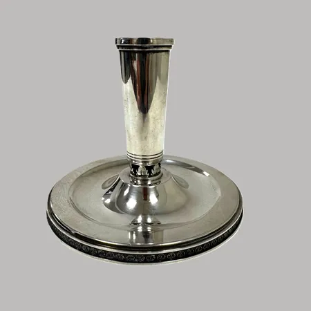 Ljusstake, höjd ca. 10cm, Flavia, gravyr undertill, saknar ljusmanschett, 830/1000 silver, 231,5g.