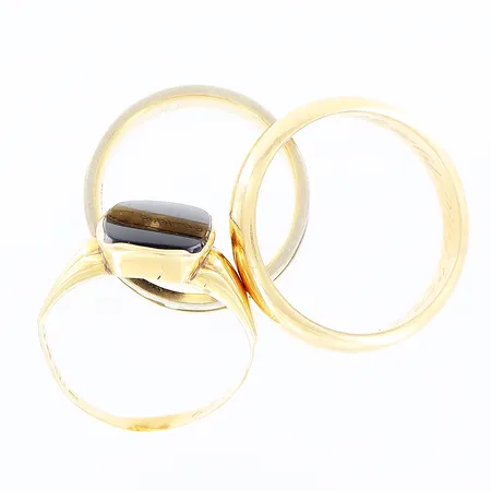 3 ringar, defekter, gravyrer, 18K Vikt: 15,2 g