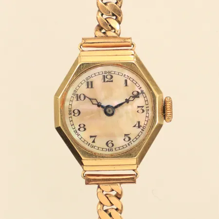 Damur, boett i 14K, manuell, 20mm, boettnr 4117363, defekt, går ej, skadat armband i doublé, inga tillbehör. bruttovikt: 15,1g