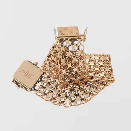 Trasigt guld,18k. Vikt: 22,7 g