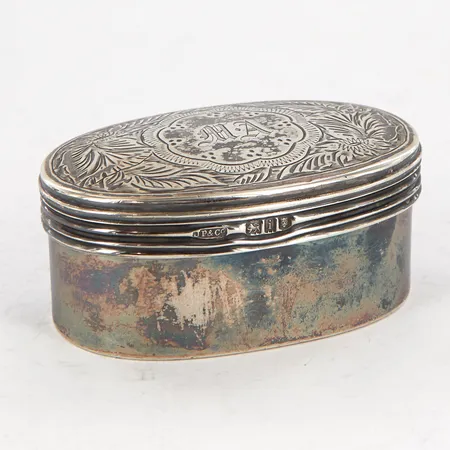 Dosa/ask, mått ca 70x50x30mm, locket med brittiska stämplar, dosa med svenska stämplar, lock i 925/1000 Silver, dosa i 830/1000 Silver Vikt: 62 g