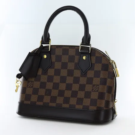 Väska Louis Vuitton, Alma BB, Damier Ebene Canvas, 23,5 x 17,5 x 11,5cm, datumkod AA3210, år 2020 Frankrike, axelrem, lås med två nycklar, dustbag till väska och lås/nycklar, kvittokopia Louis Vuitton Köpenhamn, fint skick