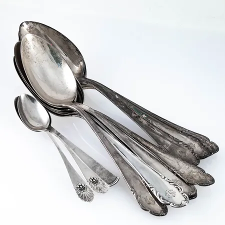 Diverse silver 830/1000 542g.