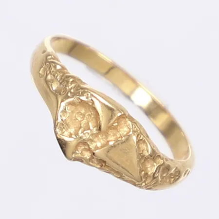 Ring, stl 16½, bredd 2-7mm, 18K Vikt: 2,2 g