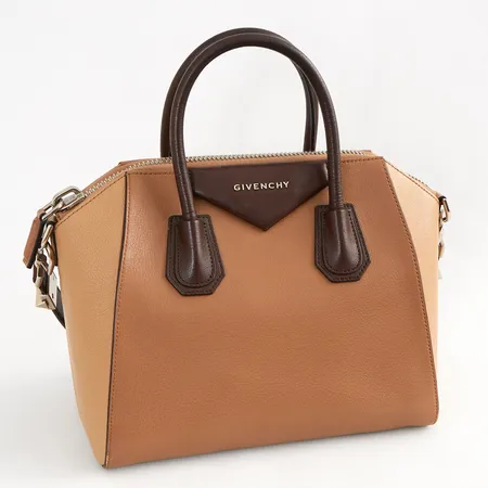 Väska, Givenchy Antigona Small Tricolor, beige/brunt läder, silverfärgade beslag, tre fack, varav ett med dragkedja, axelband, mått: ca 33x28x16,5cm, fläckar på innerfoder, bruksslitage, inga tillbehör.  Vikt: 0 g