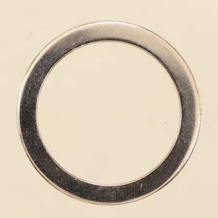 Hänge med stenar, Ø26mm, bredd 2,9mm, gravyr, vitguld, 18K  Vikt: 9,6 g