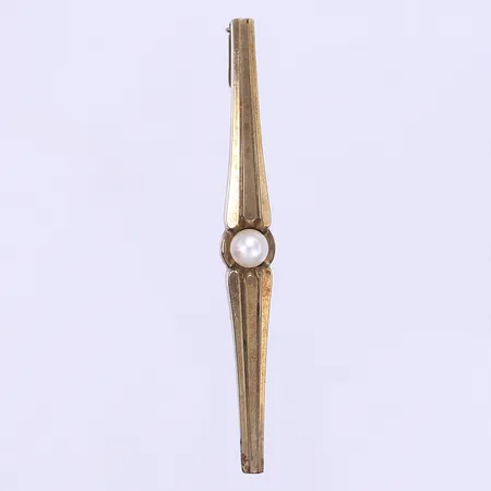 Brosch med pärla, längd 6,5cm, bredd 3-8mm, 8K  Vikt: 3,5 g
