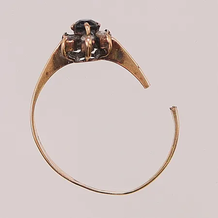 Ring, defekt, 18K 1,9g.