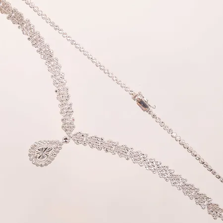Collier, ca 46cm, bredd:3-30mm, vitguld 18K 25,6g.