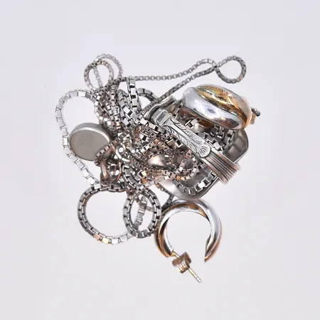 Diverse silver 830/1000. Vikt: 28,3 g