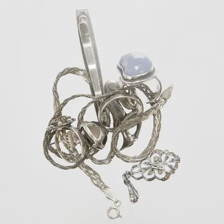 Diverse silver, lösa stenar, skeva, defekta, 830-925/1000 silver, bruttovikt: 38,6g Vikt: 38,6 g