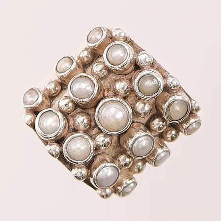 RIng, KumKum, Ø17¼, bredd: 12,8-21,8mm, 925/1000 silver, 18,2g.
