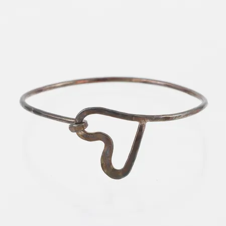 Armband, stelt, längd ca 6 cm, silver. Vikt: 7 g